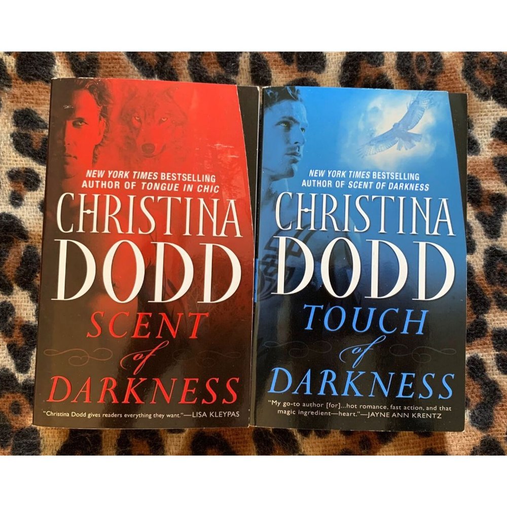 DARKNESS CHOSEN 2 BOOK LOT ~ CHRISTINA DODD Scent of Darkness Touch of Darkness